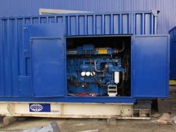 Б/у Дизельный генератор 640 квт FG Wilson P800P1 в контейнере с АВР